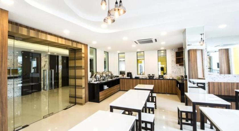 The Circle Hotel Buriram Dış mekan fotoğraf